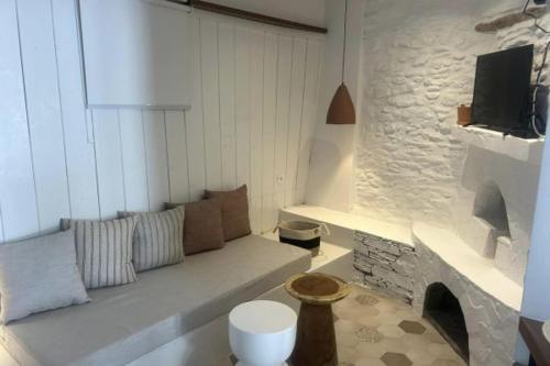 Un lugar para sentarse en Kampisma Project 2