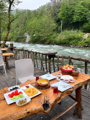 Gallery image of Yaşam Bungalows Otel in Çamlıhemşin