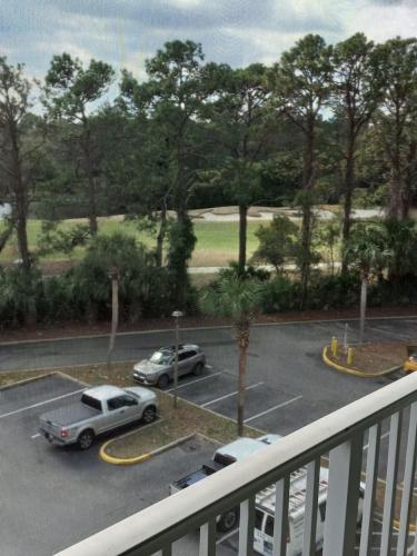 Hilton Head Resort Private Walk Shuttle to Beach photo 38