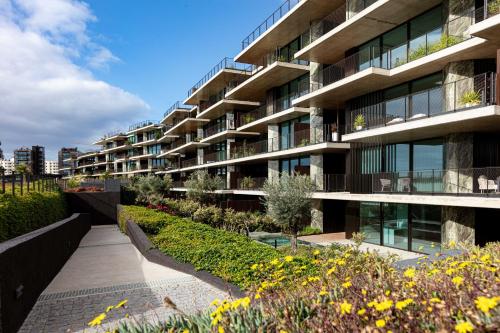 Savoy Residence Monumentalis VA by LM&AC Signature