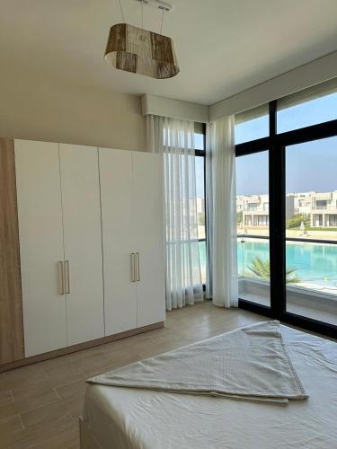 فيلا للإيجار فى ازها العين السخنه