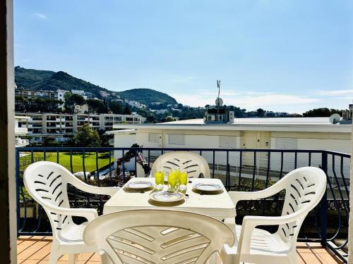 Cómodo Apartamento Cerca de la Playa en Roses - ES-258-124