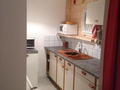 Studio confortable pour 3 près des remontées - Balcon et mobilier jardin