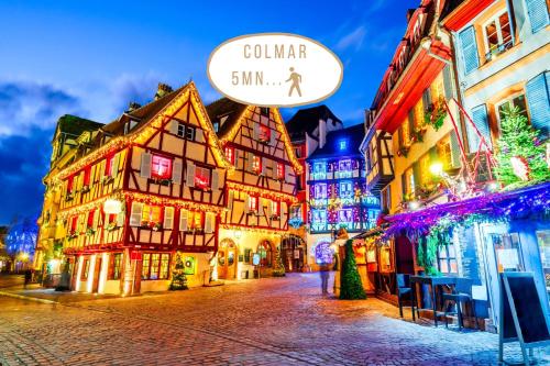 2BR Apartment near Colmar Centre - Boho Style, Hidden Room, Free Parking