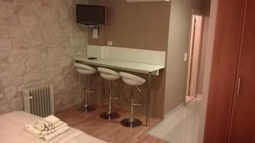 Carol Rooms