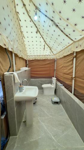 Un baño de Overlander Campsite