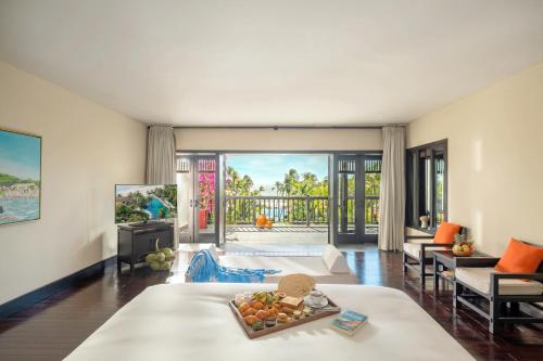 Postel nebo postele na pokoji v ubytování Anantara Mui Ne Resort