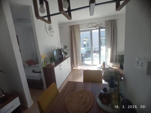 Η κουζίνα ή μικρή κουζίνα στο Studio Apartman Dalma