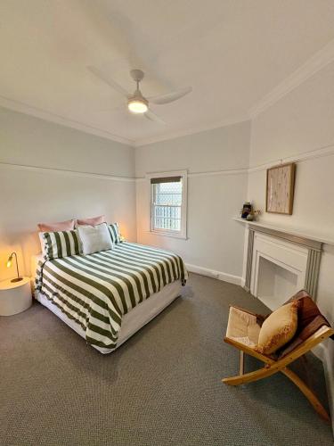 Ένα ή περισσότερα κρεβάτια σε δωμάτιο στο Braemar House