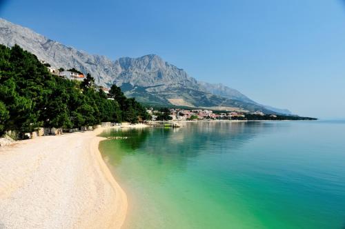 Studio apartment 3785-3 for 2 Pers in Baska Voda