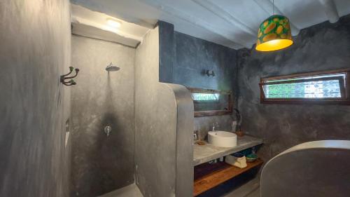 Ένα μπάνιο στο Bila Beach House