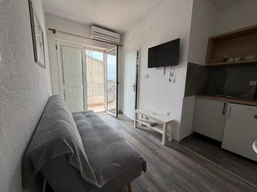 Gambar di galeri bagi Apartment Makarska M&I, FREE PRIVATE PARKING di Makarska