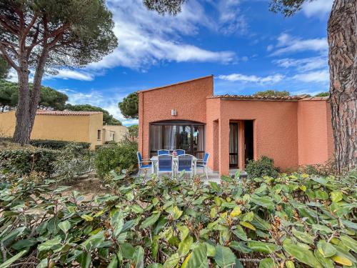 Terrasse privée, piscine, à 5 mn de la plage photo 26