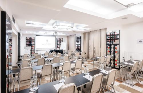 Χώρος καθιστικού στο Majestic Plaza Hotel Prague