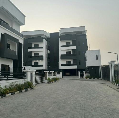 Ephriam luxury homes