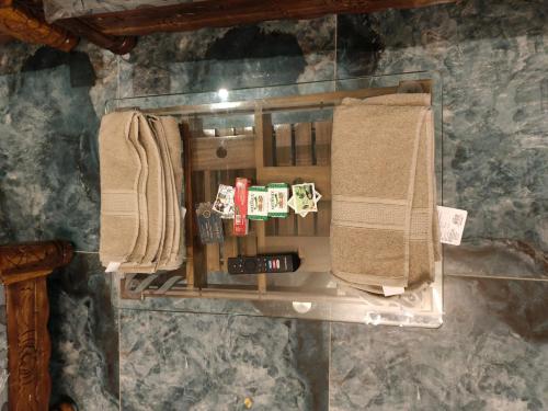 Ένα μπάνιο στο Golden Nest Family Stay & Inn