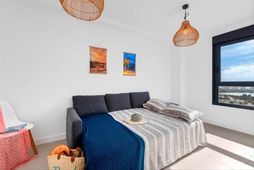Apartamento H&M con Padel, Piscina y vistas al mar