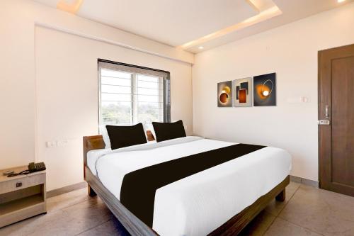 Φωτογραφία από το άλμπουμ του Townhouse HOTEL PVR AURA INN σε Visakhapatnam