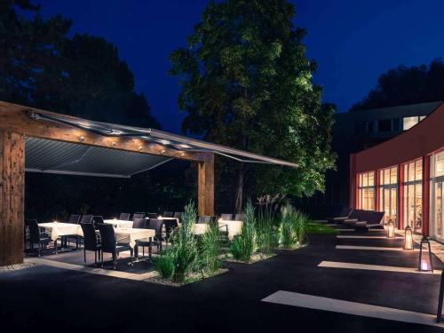 Reštaurácia alebo iné gastronomické zariadenie v ubytovaní Mercure Salzburg City