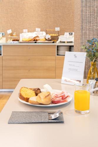 Đồ ăn tại/gần căn hộ