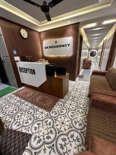 Гостиная зона в S K Residency