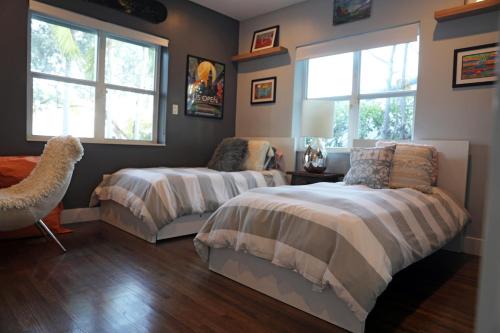 Katil atau katil-katil dalam bilik di Charming beach house with beautiful garden