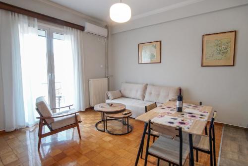 Cozy Nest, One-Bedroom Flat