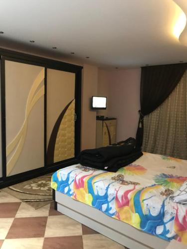 شقه مفروش للايجار لك بالكامل حدائق الاهرام 3غرفه