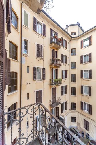 Milan gorgeous apartment