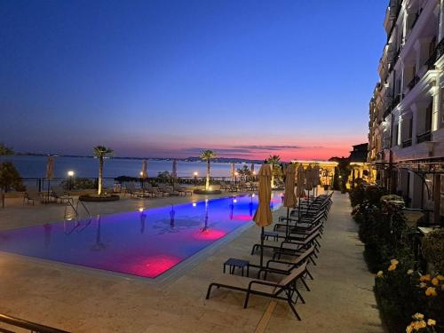 Onyx Private Apartments