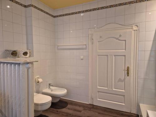 Koupelna v ubytování Apartment "Diana" in historischer Villa an der Emser Therme