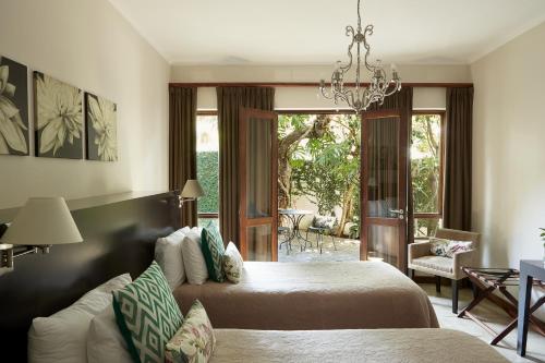 Gallery image of Bayflowers Guest House in Cape Town