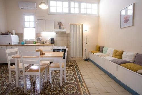 Home with Terrace in Heart of old Town of Chania