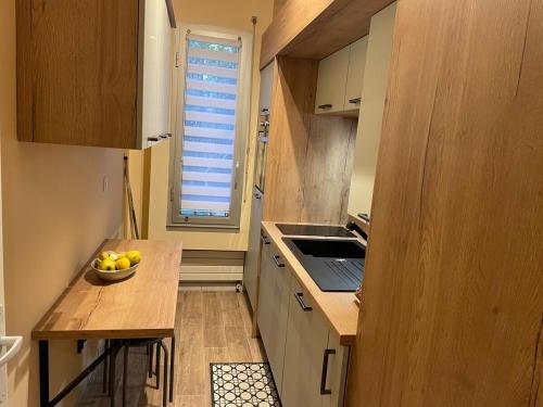 Photo de la galerie de l'établissement Grand studio équipé et rénové, à Ajaccio