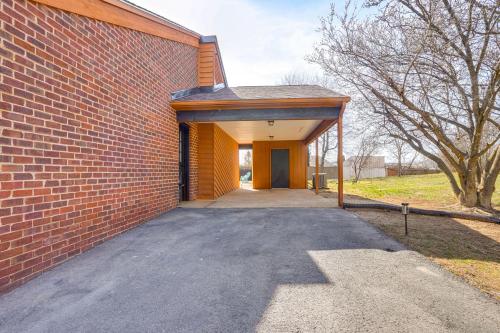 Gambar di galeri bagi 2 Mi to JMU Harrisonburg Home with Gas Grill di Harrisonburg