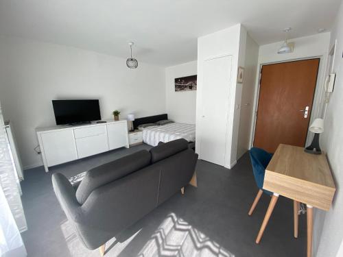 F1 hyper centre avec garage, terrasse 8 m2, lumineux, WIFI