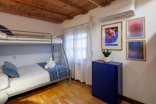 San Bartolome SB11 Casa con encanto bodega aire acondicionado y vistas al centro histórico by Apartamentoslogrono
