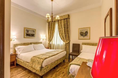 Hotel Cortina Image