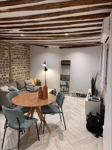 Modern & cozy 1 bedroom apartment in Malasaña