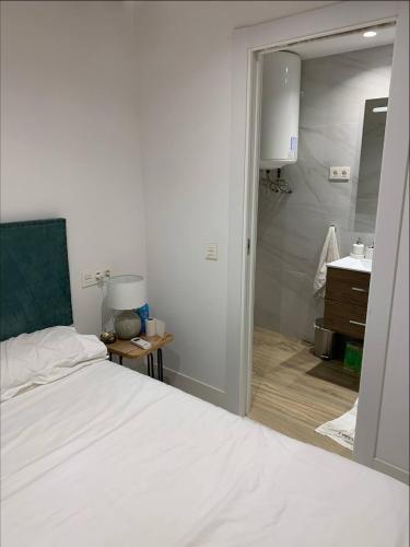 Modern & cozy 1 bedroom apartment in Malasaña