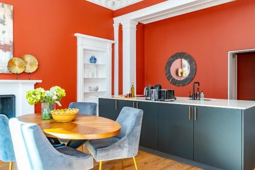 Dragon Suites Luxury Apartments at 9 Albyn Place photo 27