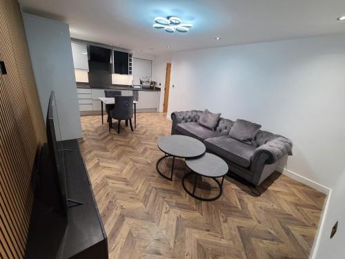 Μια τηλεόραση ή/και κέντρο ψυχαγωγίας στο Luxury Private Room in High Barnet