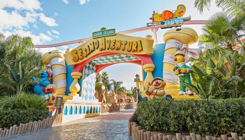 Enjoy the beach, Port Aventura and Ferrari Land