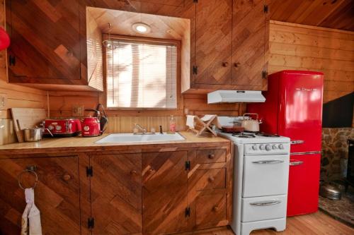 Dapur atau dapur kecil di Charming Mountain Getaway