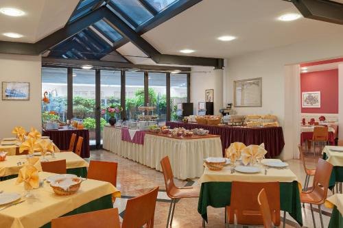 Gallery image of Hotel Europeo in Sottomarina