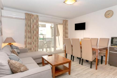 Televisyen dan/atau pusat hiburan di Appartement Aix Les Bains