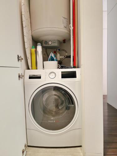 MBird Riverside 2BD Flat with garage