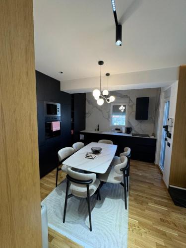 Køkken eller tekøkken på Fox Lux Apartment