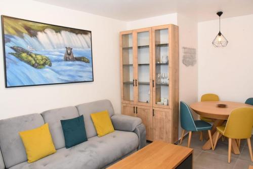 Area soggiorno di Kings Towers Accommodation in Tiberias