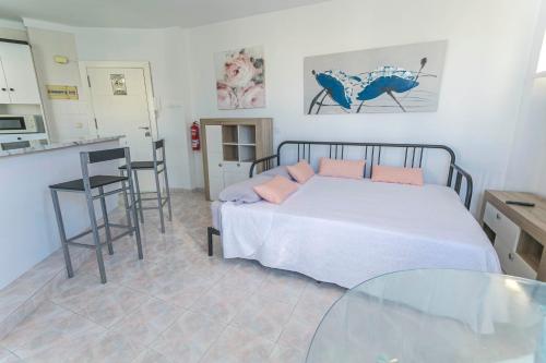 Canovas Nerja - Estudio Corona Playa